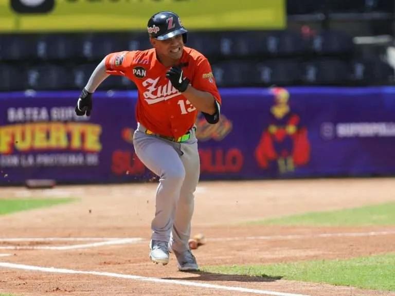 Eduardo Torrealba impulsó victoria de Águilas sobre Bravos para mantener liderato de LVBP 2025