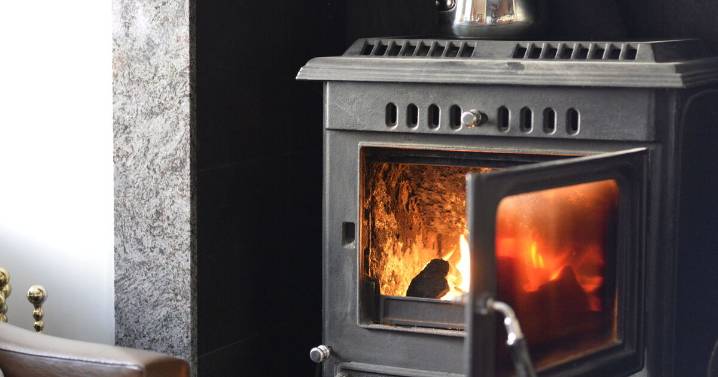 Brits given £1k fine warning over using wood burners 