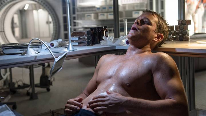 Matt Damon's $630 Million Sci-Fi Thriller That's "A Must See" Is Touching Down on a New Streaming Home