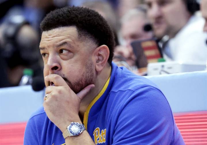 Instant analysis: Pitt falls at home to mid-major Quinnipiac behind lackluster 3