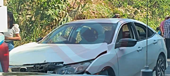 Choque por alcance movilizó a Seguridad Pública y Protección Civil