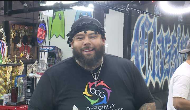 Shawnee barbershop feeds 300 families with its annual Thanksgiving giveaway