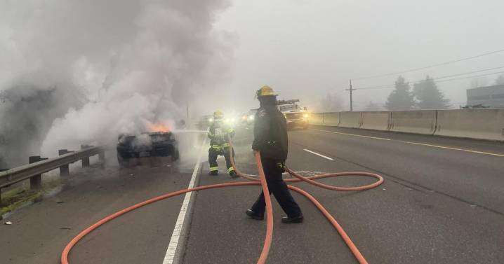 Eugene fire crews swiftly tackle Beltline car fire, no injuries