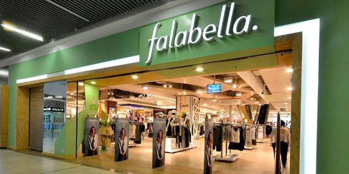 Falabella reportó la presencia de petardos en sus tiendas de tres concurridos centros comerciales de Bogotá: ya se tomaron medidas