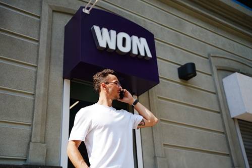 WOM logra crecimiento de 6,3% en sus ingresos totales, superando el alza del 2do trimestre 2025
