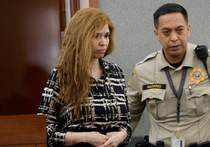 Jury hears opening statements in murder trial for woman accused of killing, decapitating Henderson man