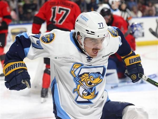 Walleye hold off Cincinnati 3-2 in special morning game