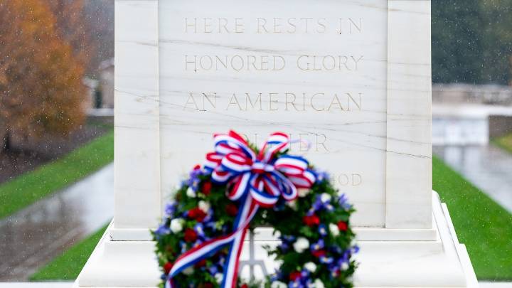 Veterans Day: Trump honors veterans at Arlington National Cemetery