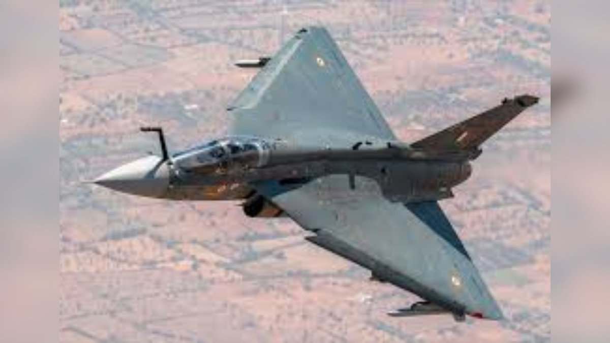 Indian Fighter jet crashes during Dubai Air Show
