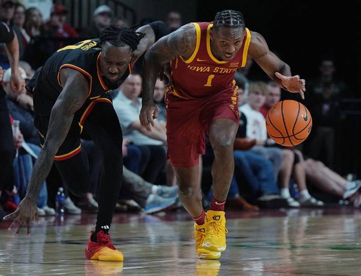 Deadspin | No. 16 Iowa State developing new weapons for Stonehill matchup