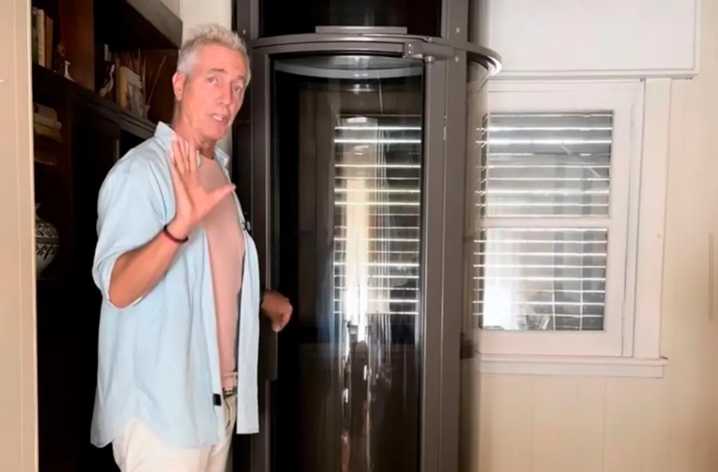 Marley instaló un ascensor que se produce en Paraná: “¡Hasta Justin Bieber tiene uno!”