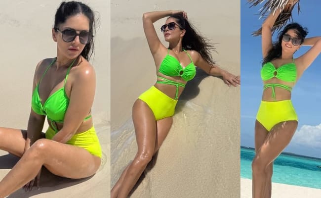 HOT: Sunny Leone In Two Piece At Seashore