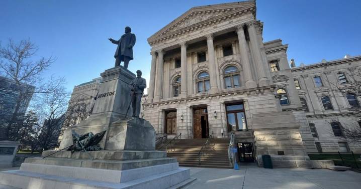 Indiana House returning next week amid redistricting standoff