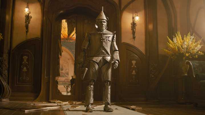 Ethan Slater on 'Wicked: For Good' Tin Man Transformation