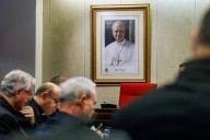 A golpe de titular: un obispo apartado por el Papa culmina una investigación de siete años sobre la pederastia en la Iglesia