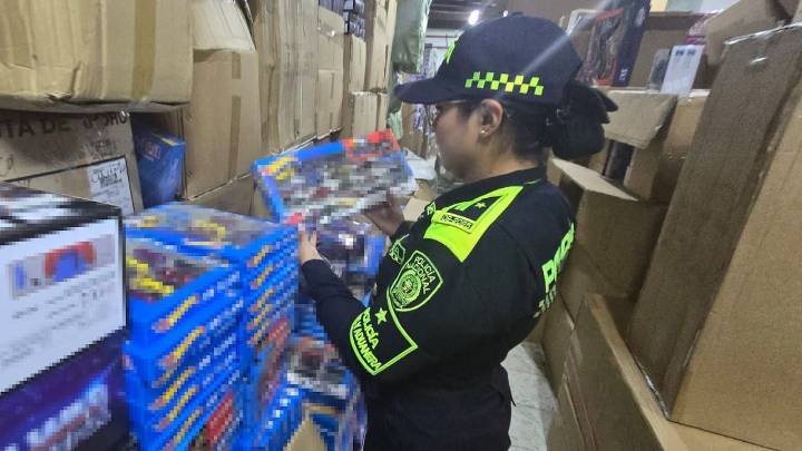 Duro golpe al contrabando en el centro de Cali: incautan mercancías avaluadas en $1.500 millones; así fue el operativo