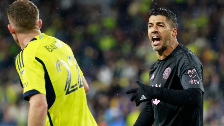 Miami's Suárez gets 1-match ban for kicking Nashville's Nájar