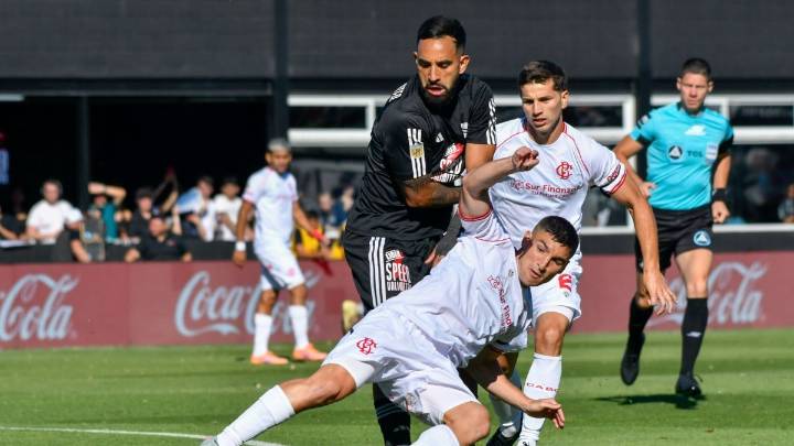 Barracas Central le ganó a Riestra y jugará contra Gimnasia en cuartos de final