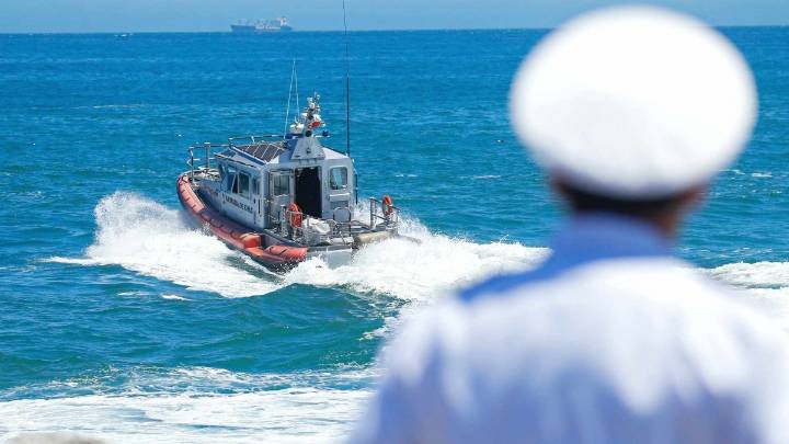 Encuentran cuerpo flotando en el mar en La Serena: No se descarta que corresponda a joven argentino desaparecido