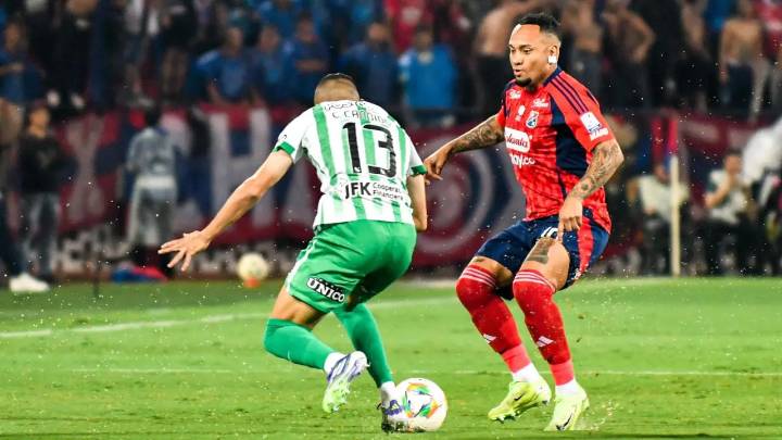 Hincha invadió la cancha en la final entre Nacional vs. Medellín; se tuvo que parar el partido