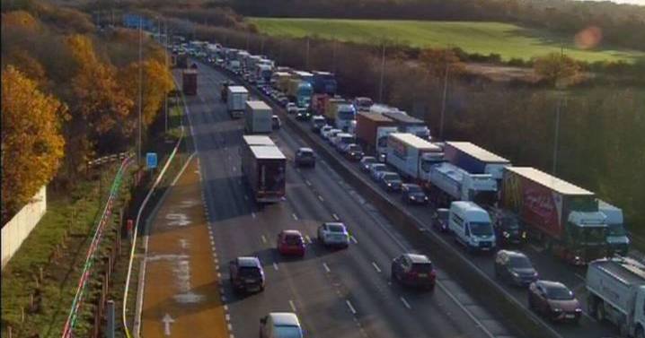 M25 traffic LIVE: Chaos on major motorway as pile-up sparks 'severe' 90-minute delays 