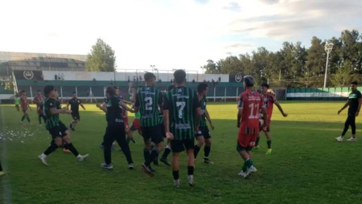 Durísima sanción a un club de Santa Fe por graves hechos de violencia