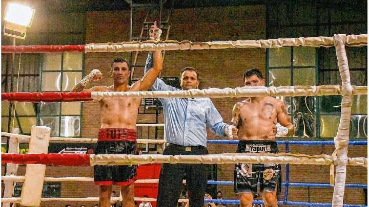 El Roque Otrino de Colón fue escenario de una noche a puro boxeo