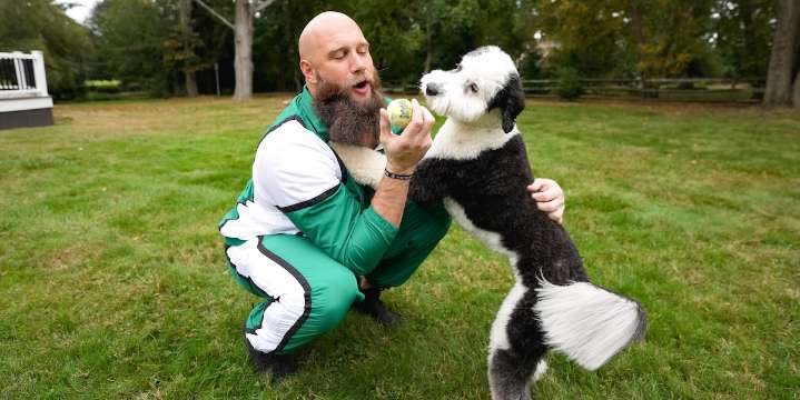 Lane Johnson's Season of Strong Mental Health with Robert Irvine