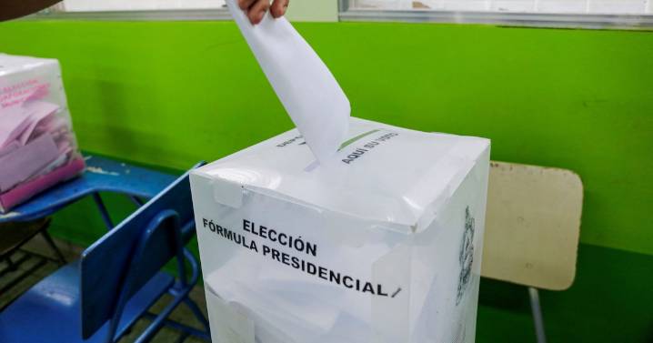 Tras jornada electoral cierran urnas y comienzan conteos en Honduras