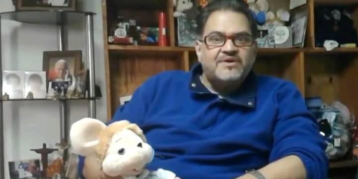 Piden donadores urgentemente para Gabriel Garzón, muppetero y voz de ‘Topo Gigio’ en México