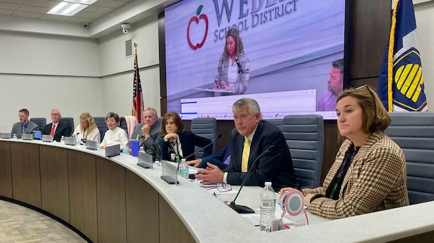 Weber school officials vote against closing Lomond View Elementary, but the debate isn’t over