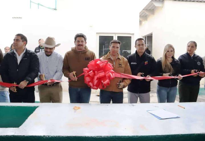 Javier Díaz González impulsa bienestar animal con nuevo quirófano