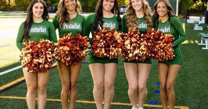 Captains Corner: Pentucket Cheerleading