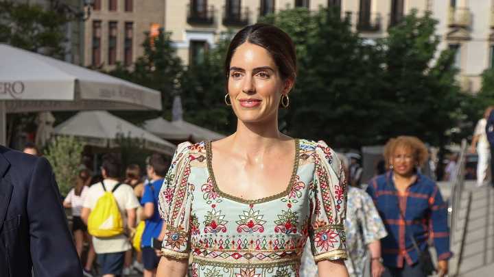 Sofía Palazuelo y Sassa de Osma: dos estilismos sincronizados, bohemios e idóneos para ser la invitada perfecta