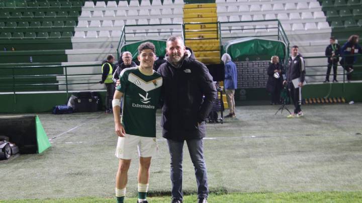 Aitor e Íker, los Bidaurrázaga, de padre a hijo en el Cacereño