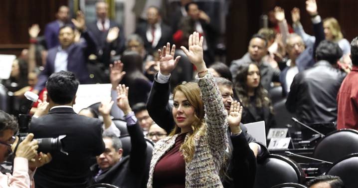 Aprueban ajuste a ley arancelaria de México