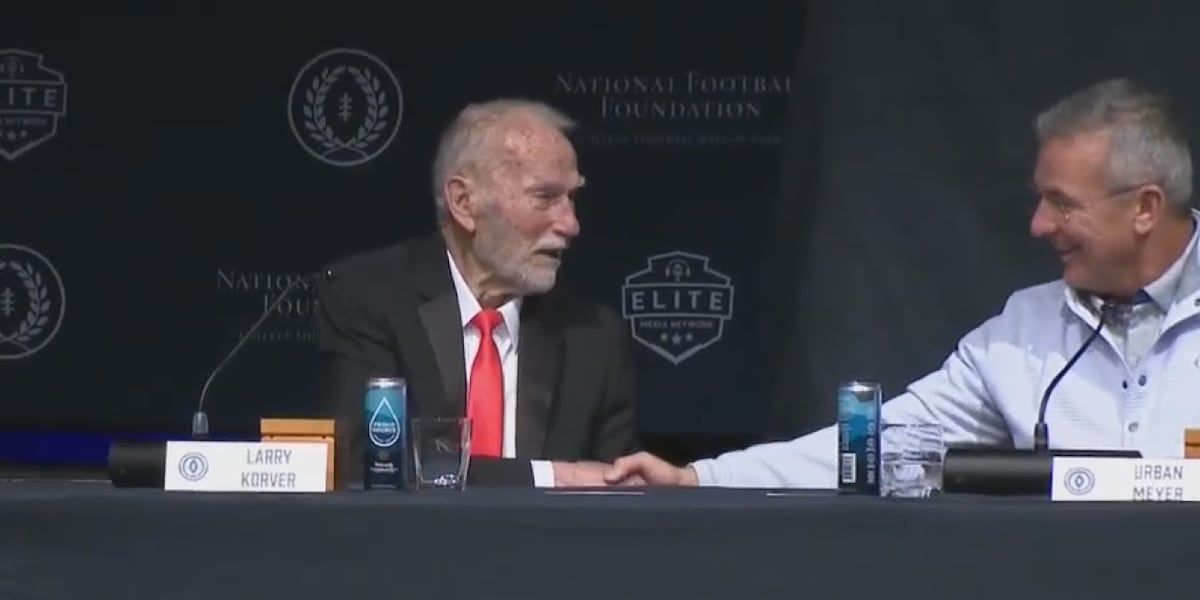 Former Northwestern College coach inducted into College Football Hall of Fame