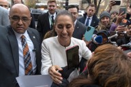 Sheinbaum se reúne con migrantes mexicanos en EE.UU. y pide un buen trato para ellos