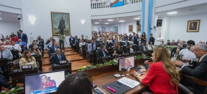 CLAUDIA LÓPEZ PRESIDIRÁ EL BLOQUE DE LLA EN LA LEGISLATURA