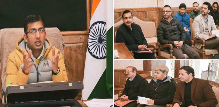 Div Com Kashmir reviews functioning of Jal Shakti dept, calls for timely completion of AMRUT 2.0 projects