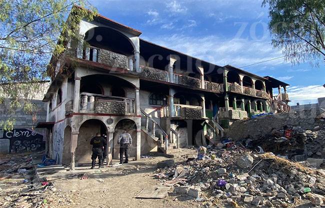 Encuentran a hombre sin vida en propiedad abandonada en Valle de las Flores Infonavit