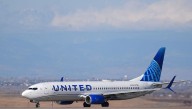United flight returns to Dulles Airport after engine failure