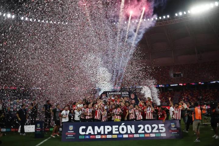 Estudiantes de La Plata venció a Racing en los penales y se coronó campeón del Torneo Clausura
