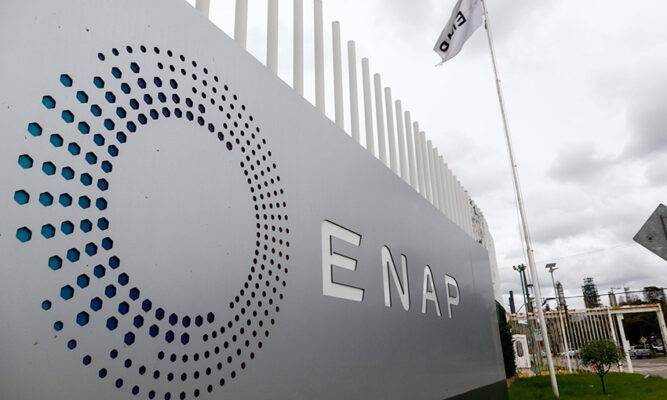 Ofician a Enap para que explique desembolsos por $200 millones para viajes de directores