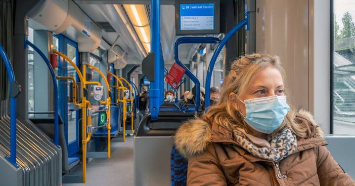 NHS boss tells public to 'wear a mask' amid urgent UK warning