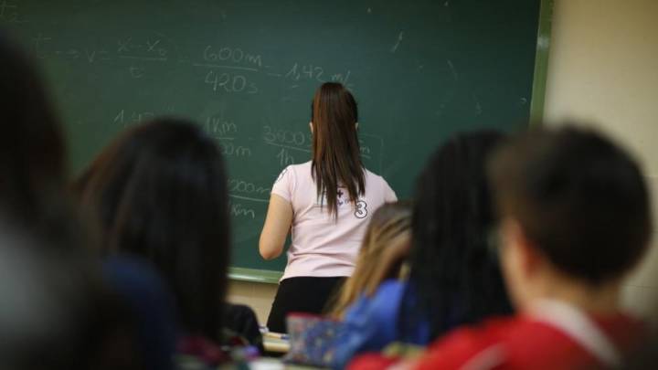 Los sueldos de los profesores de Castilla y León, "entre los más bajos de España"