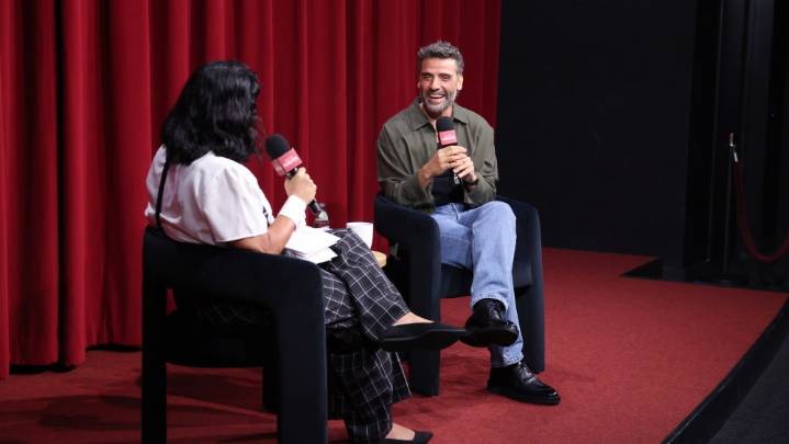 Oscar Isaac on Making Pedro Pascal Break On Stage: 'I Would Do It Again'