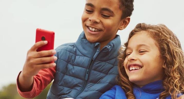 XploraOne, el smartphone para niños sin internet ni redes sociales | HMD | redes sociales