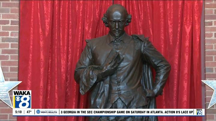 Alabama Shakespeare Festival holds annual Holiday Open House celebration