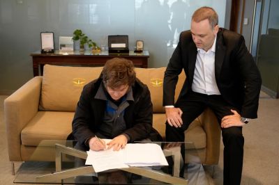 Reforma laboral: el Gobierno sumó a último momento un artículo que apunta contra el fuero del trabajo